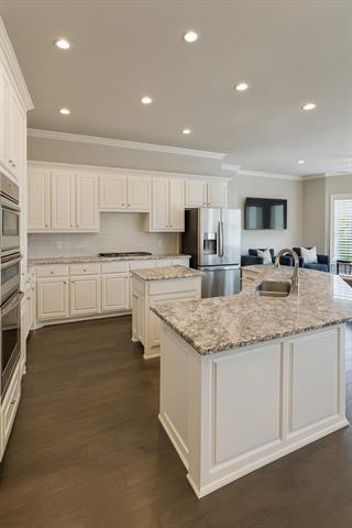 Building Photo - 111 Yale Dr