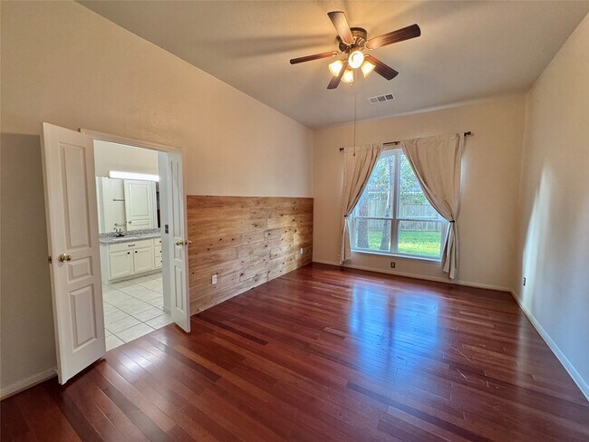 Building Photo - 42 Tranquil Glade Pl