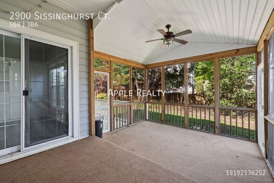 Building Photo - 2900 Sissinghurst Ct