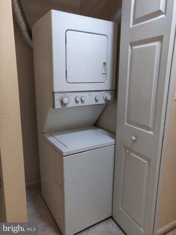 Building Photo - 13800 Farnsworth Ln