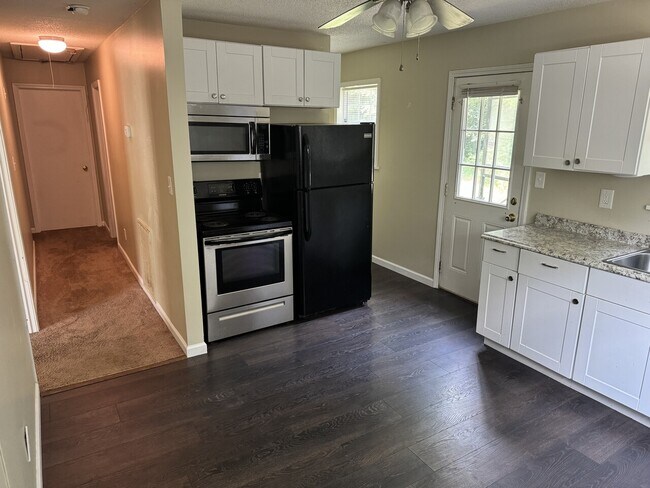 Building Photo - 1400 Caldwell Williams Rd