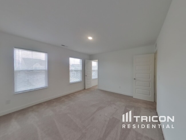 Building Photo - 11437 Hartwell St