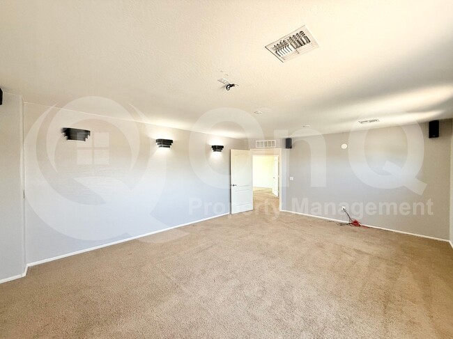 Building Photo - 4413 E Odessa Dr