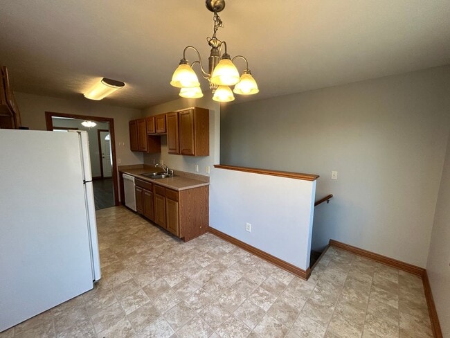 Building Photo - 7354 Mercy Ln