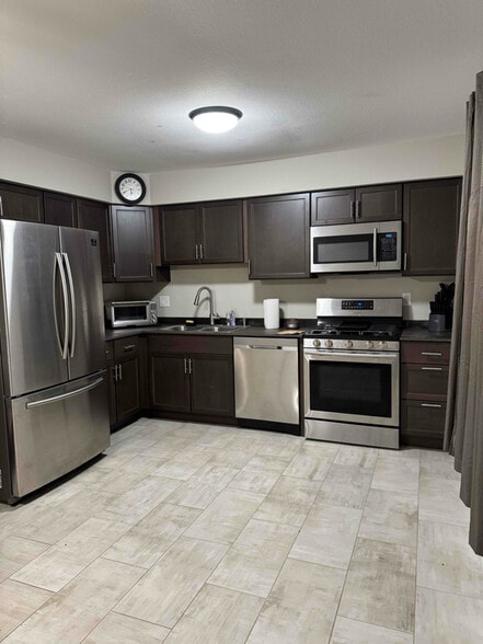 Building Photo - 26756 North St