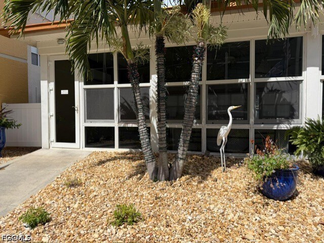 Building Photo - 4471 Bay Beach Ln