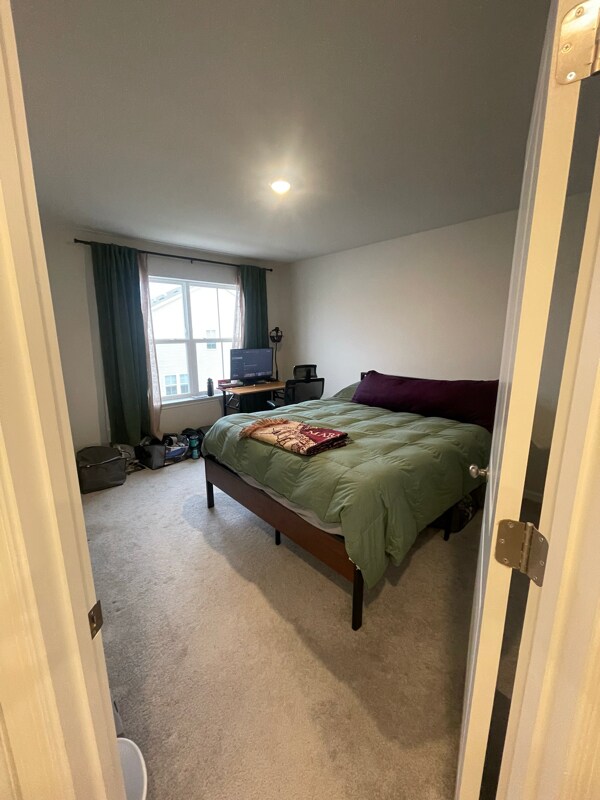 Building Photo - 67 Short Br Dr