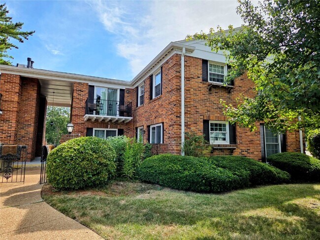Primary Photo - 13415 Land O Woods Dr