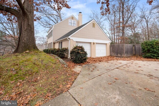 Building Photo - 13625 Middlevale Ln