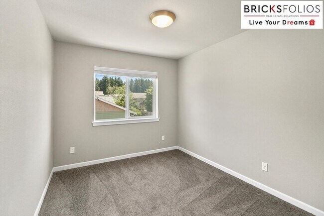 Building Photo - Exquisite Rental Home in Olympia, Close to JBLM & Hospitals!