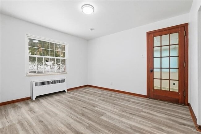 Building Photo - 3841 Lawnview Ave