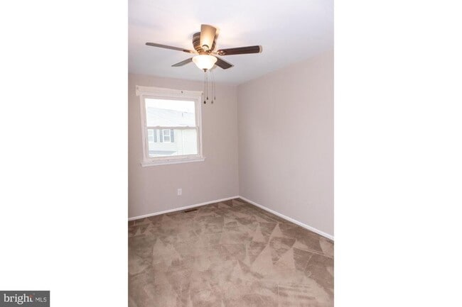 Building Photo - 54 Reliance Ct