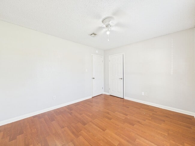 Building Photo - COMING SOON! 3 Beds, 2 Baths House for rent in Milton!