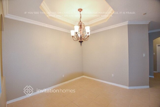 Building Photo - 4957 SW 136th Ave