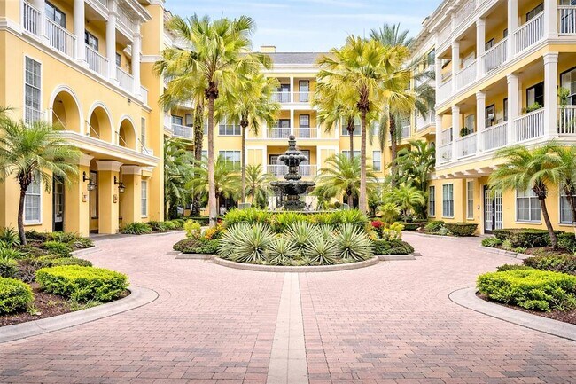 Building Photo - 860 N Orange Ave