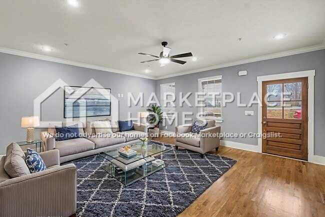 Building Photo - 2437/106 Bell St