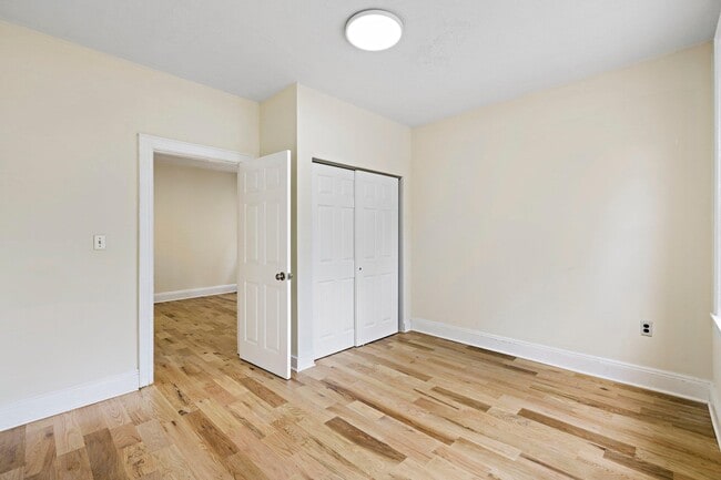 Building Photo - 667 Liberty Ave