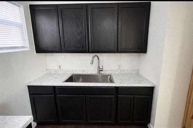 Building Photo - 5410 Laguna Dr