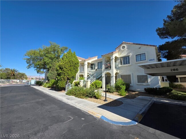 Building Photo - 4865 S Torrey Pines Dr