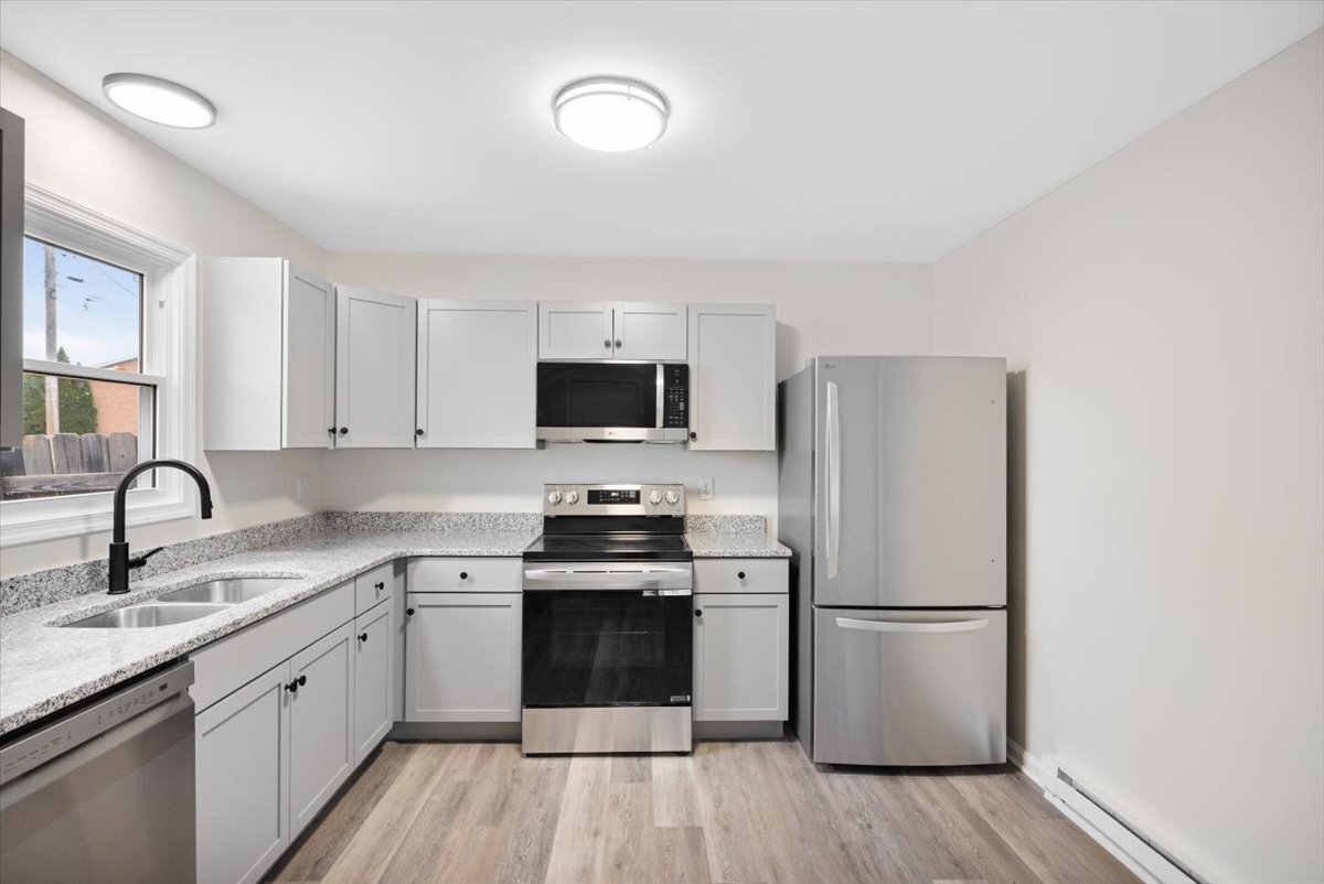 Building Photo - 513 Buckingham Dr