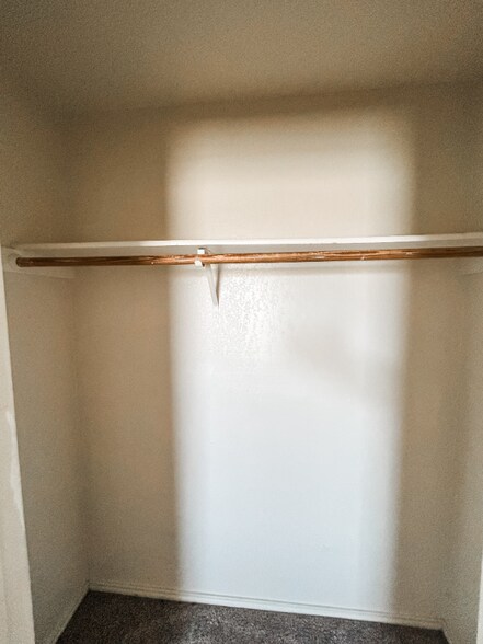 Building Photo - 1808 Windward Dr