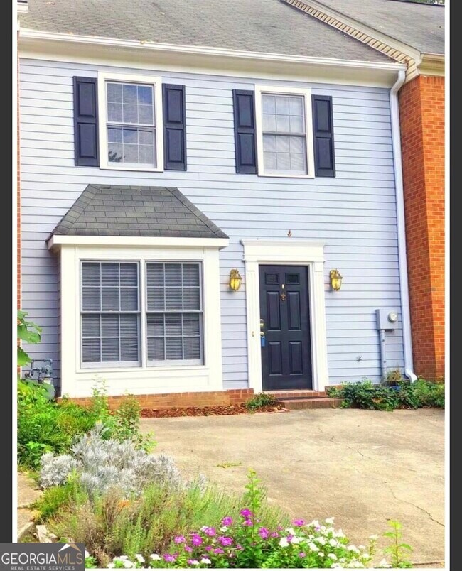 Building Photo - 478 Salem Woods Dr SE
