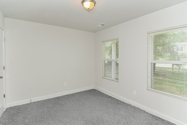 Building Photo - 86 Fishtales Dr