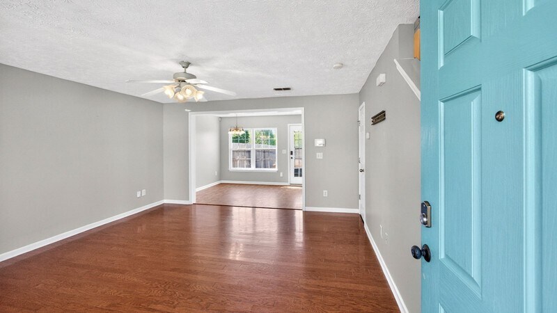 Building Photo - 4041 Sequoia Trail