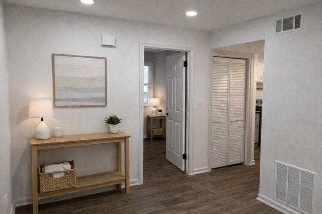 Building Photo - 6250 Vera Ln SW