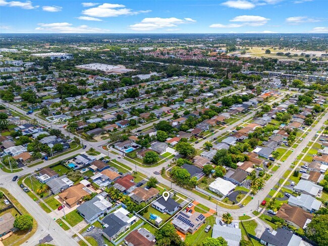 Building Photo - 2485 NW 84th Way