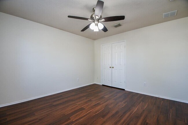 Building Photo - 19111 Yaupon Ranch Dr
