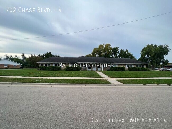 Building Photo - 702 Chase Blvd