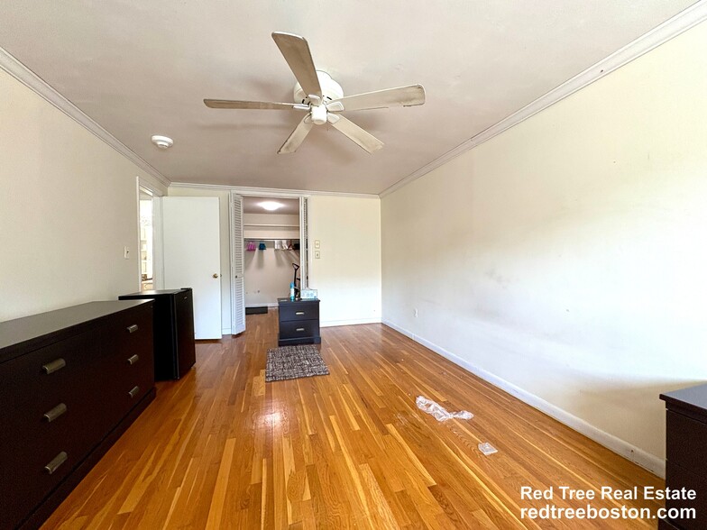 Building Photo - 121 Tremont St