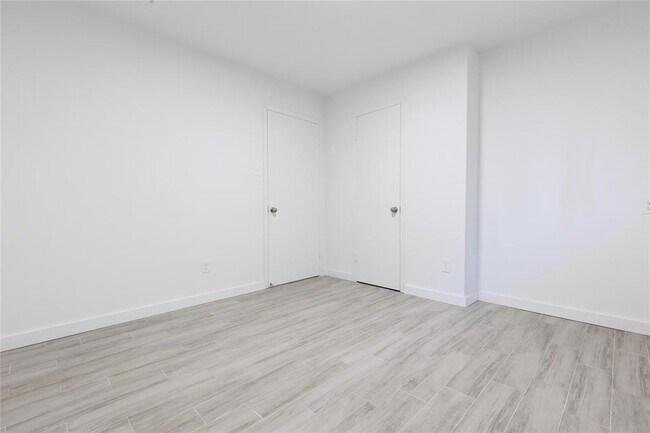 Building Photo - 2510 Straight Creek Dr