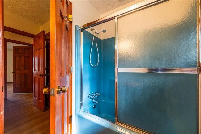 Building Photo - 4967 Macland Rd