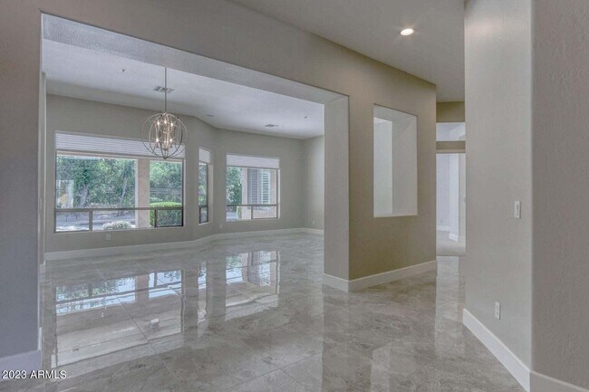 Building Photo - 7553 E Buteo Dr