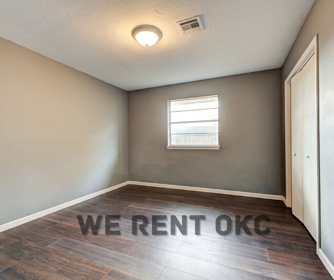 Building Photo - 11308 Bel Air Pl