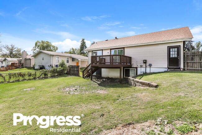 Building Photo - 1690 Woodman Dr