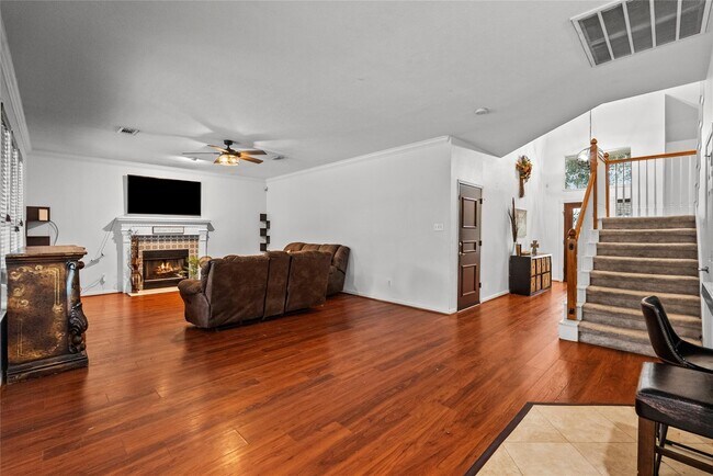Building Photo - 3131 Bay Spring Dr