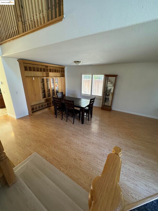 Building Photo - 4558 Mirror Ct