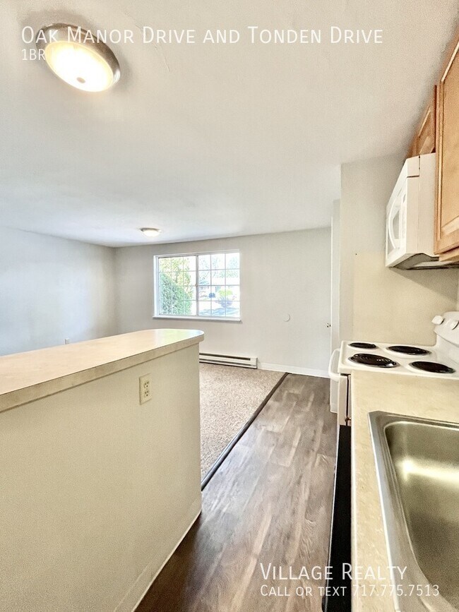 Building Photo - 204 Oak Manor Dr