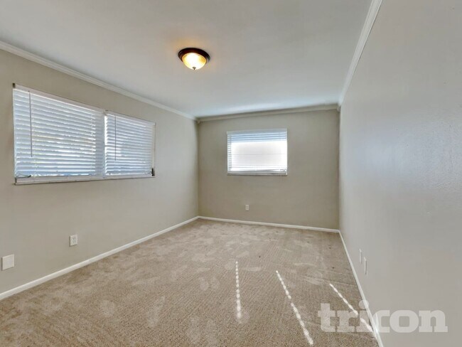 Building Photo - 2166 Timber Lane Clearwater FL