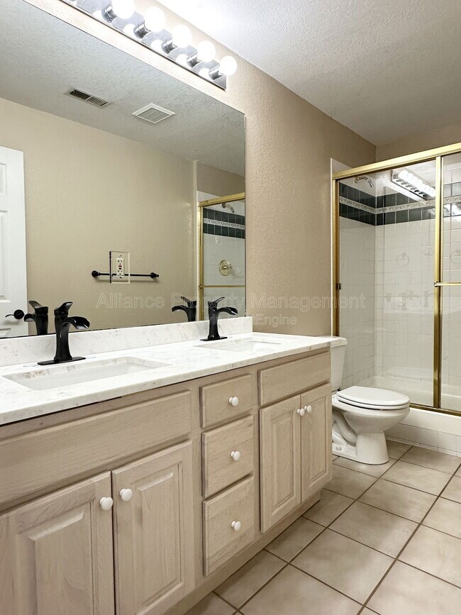 Building Photo - 4420 Cobbleskill Dr