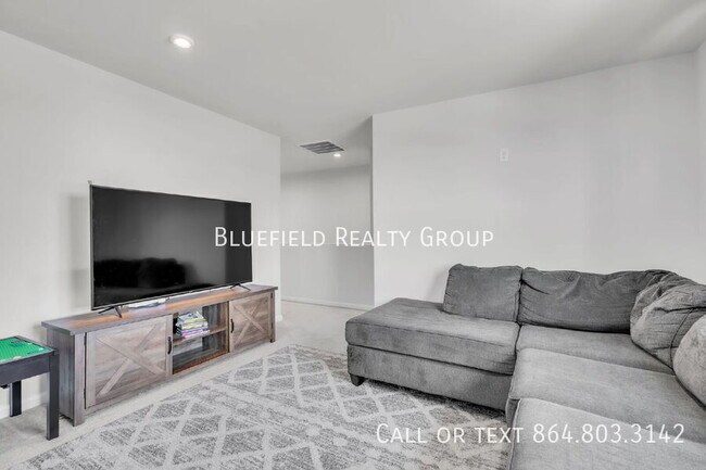 Building Photo - 244 Ingram Ct