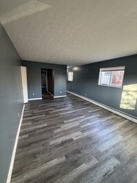 Building Photo - 4102 South Ave