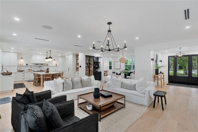 Building Photo - 9301 SW 93rd Ave