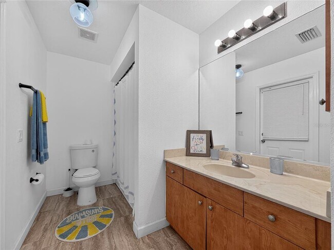Building Photo - 13405 SW 86th Ave