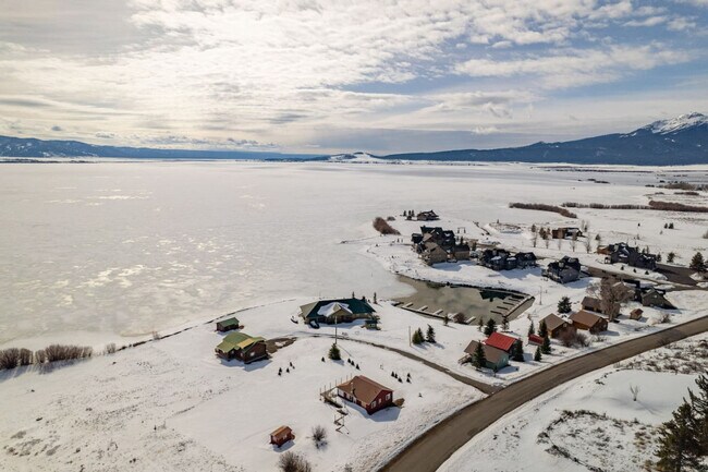 Building Photo - 5406 Henrys Lake Rd