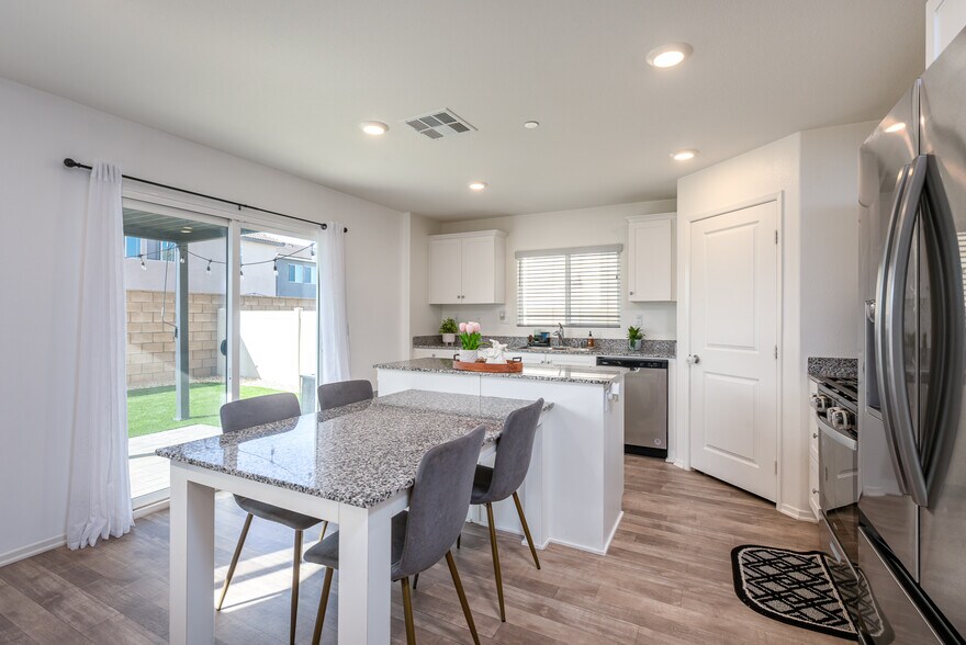 Building Photo - 30937 Viper Ct