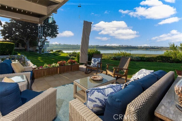 Building Photo - 2165 Vista Entrada Vis